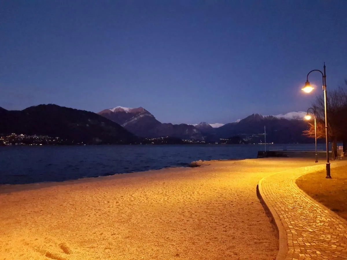 Foresteria Lombarda La Spiaggia Lierna 0*,  Italia