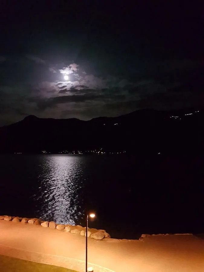 Foresteria Lombarda La Spiaggia Lierna 0*,