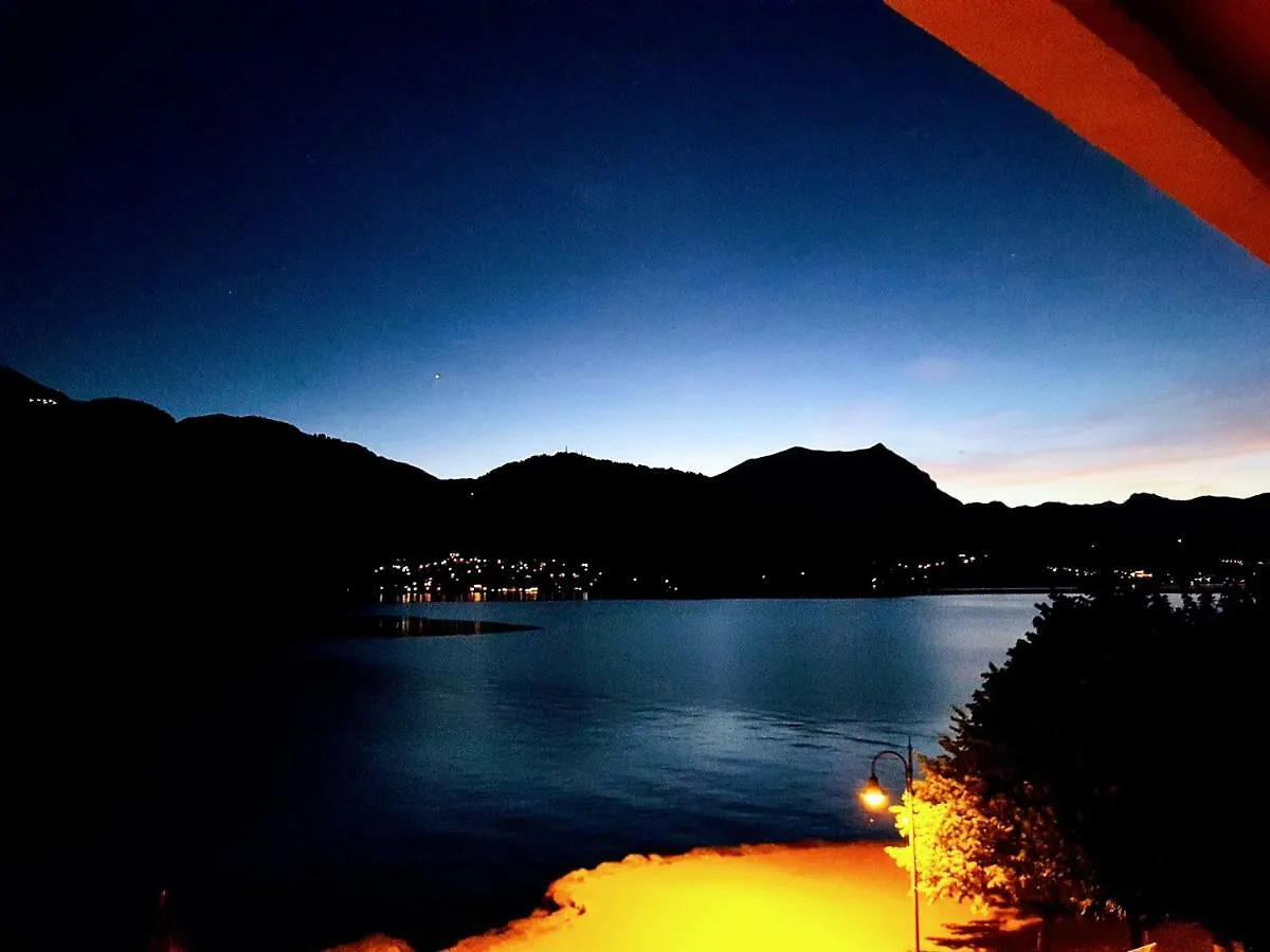Foresteria Lombarda La Spiaggia Lierna 0*,